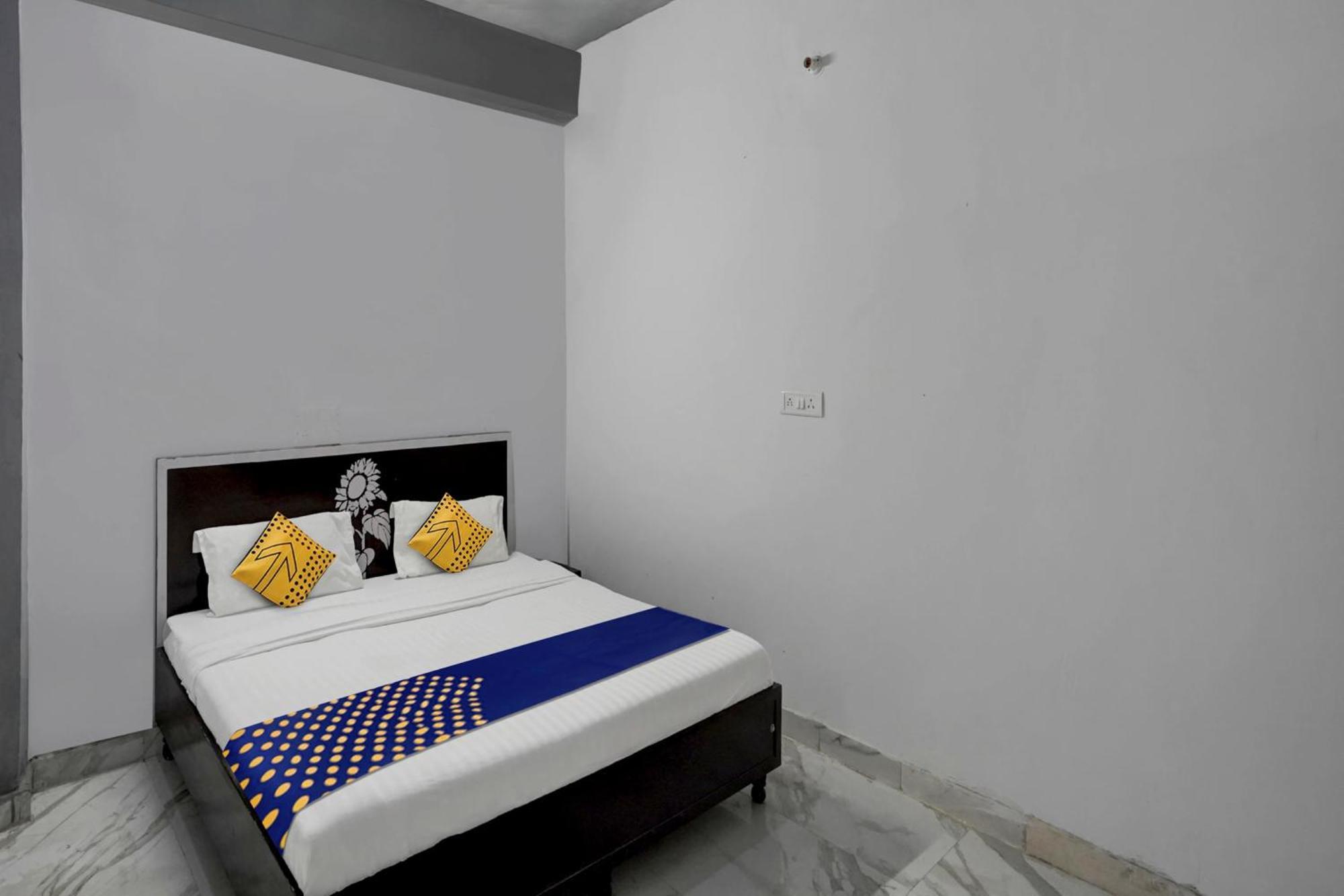 Hotel Crystal Inn Plaza Delhi Airport Nové Dillí Pokoj fotografie